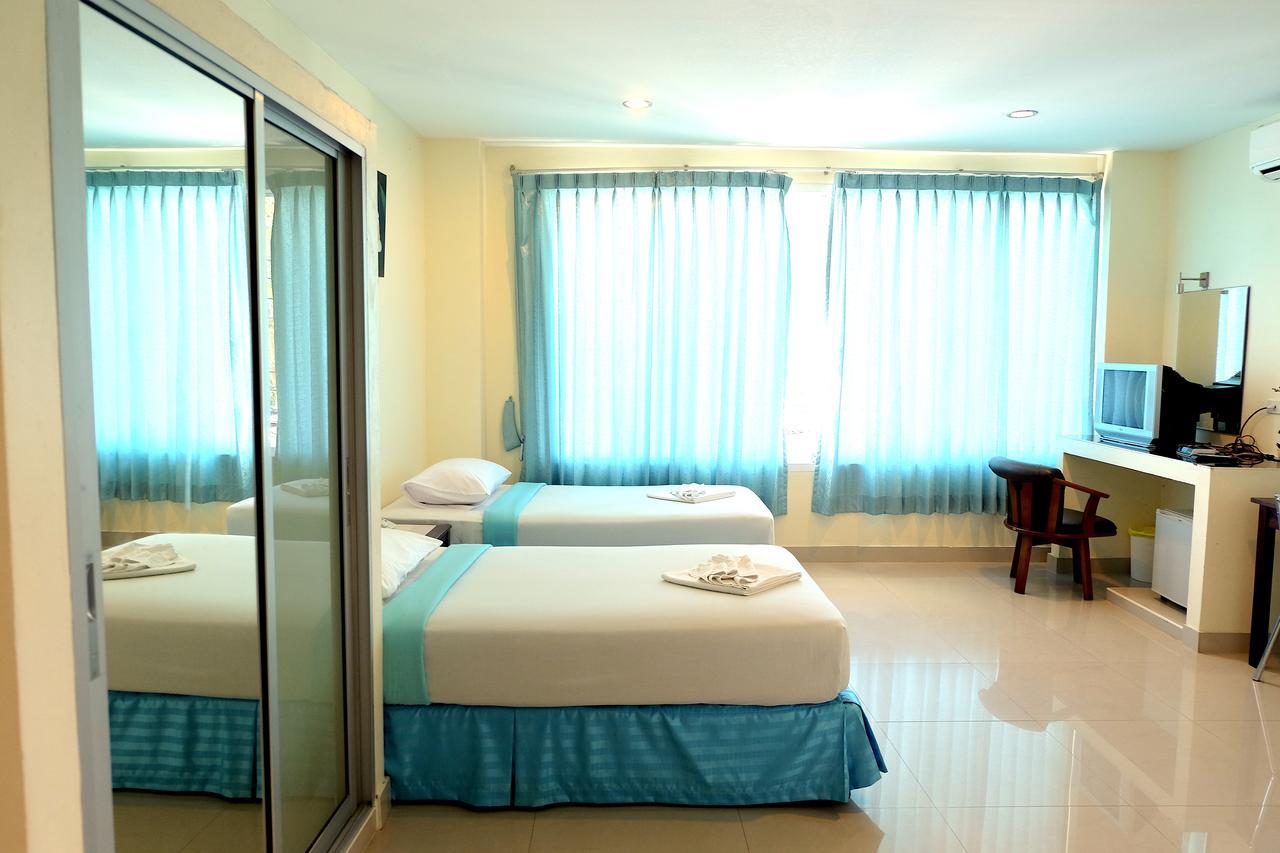 Krabi Marina Seaview Hotel Exterior foto