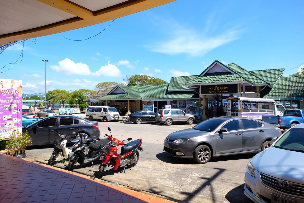 Krabi Marina Seaview Hotel Exterior foto